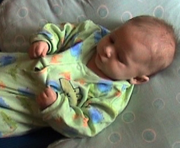 W 15w grasp clothes.jpg