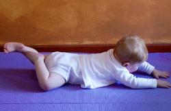 Prone-lying-hypermobile-infant-11m.jpg