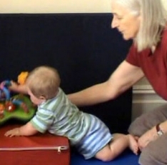 R 10m kneeling at block 2.jpg