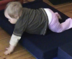 R 12 crawling obstacles 10_1.jpg