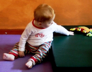 Max 11m early independent sitting 6.jpg