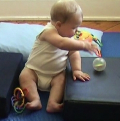 R 9m sitting between blocks 4.jpg