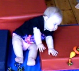 R 8m sitting between blocks 1.jpg