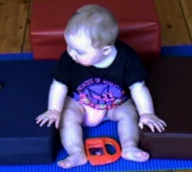 R 8m sitting between blocks 3.jpg