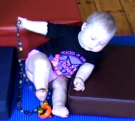 R 8m sitting between blocks 6.jpg