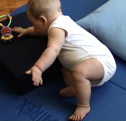 R 9m sitting between blocks 1_1.jpg